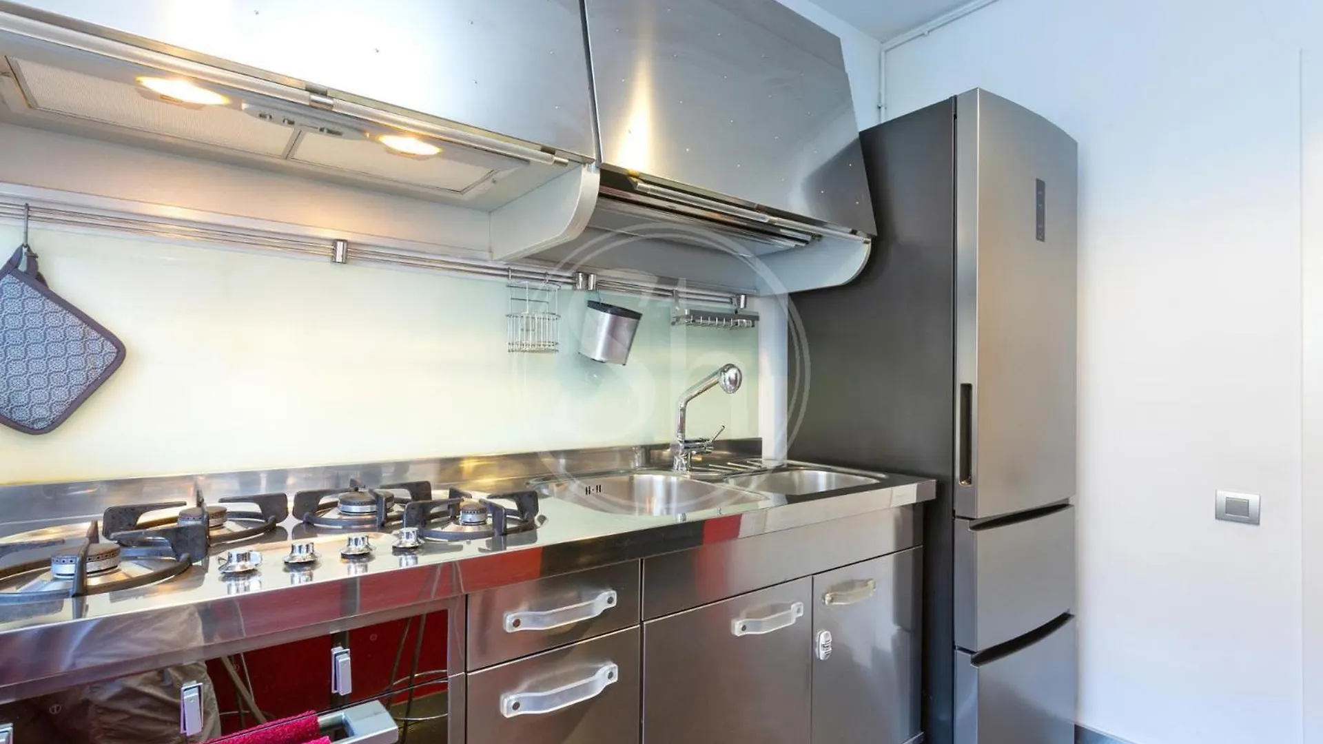 Beautiful Apartment In Montjuic Barcelona